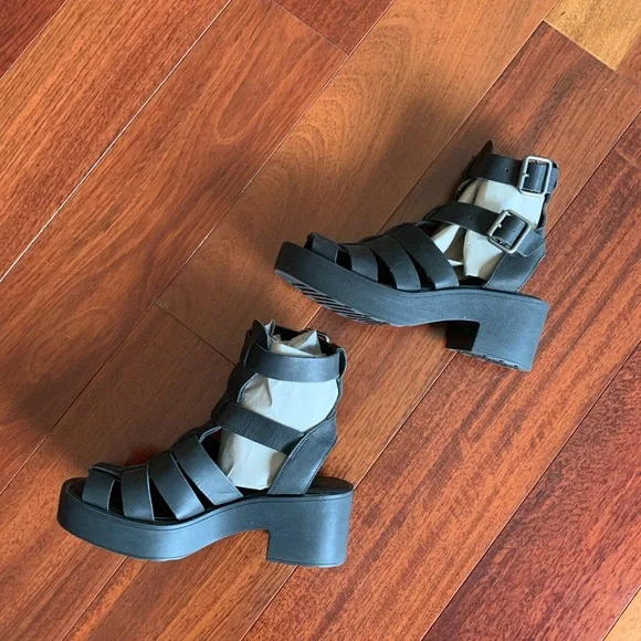 Platform-Block Heels Leather Strap Sandals by Steve Madden, Black, Size 6.5 - Picture 15 of 16